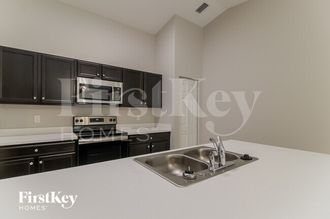 Foto del edificio - 1099 Braddock Ave SE