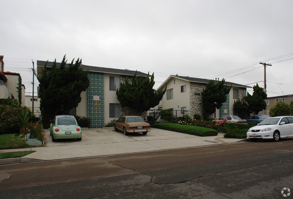 Primary Photo - 1478 Hornblend St