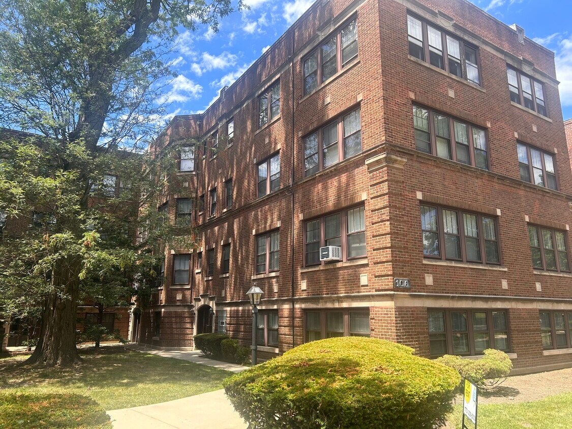 Primary Photo - 104 Lincoln Ave
