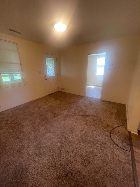 Foto del edificio - 136 S Lincoln Ave