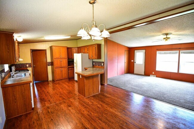 Building Photo - 115 Wagon Wheel Cir