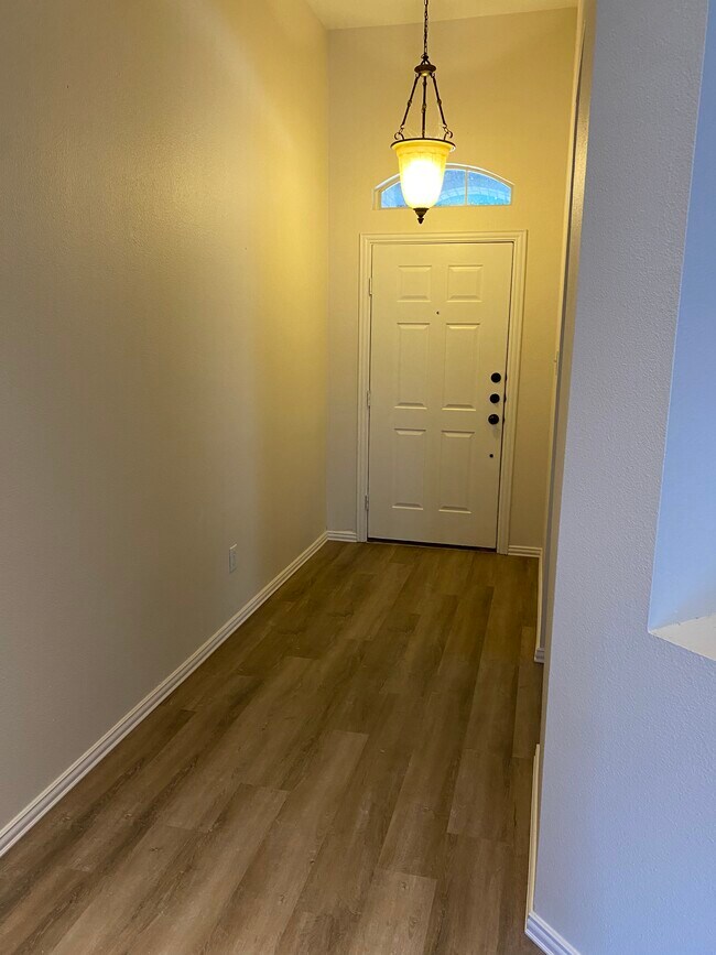 Foto del edificio - 5205 Crossvine Ln
