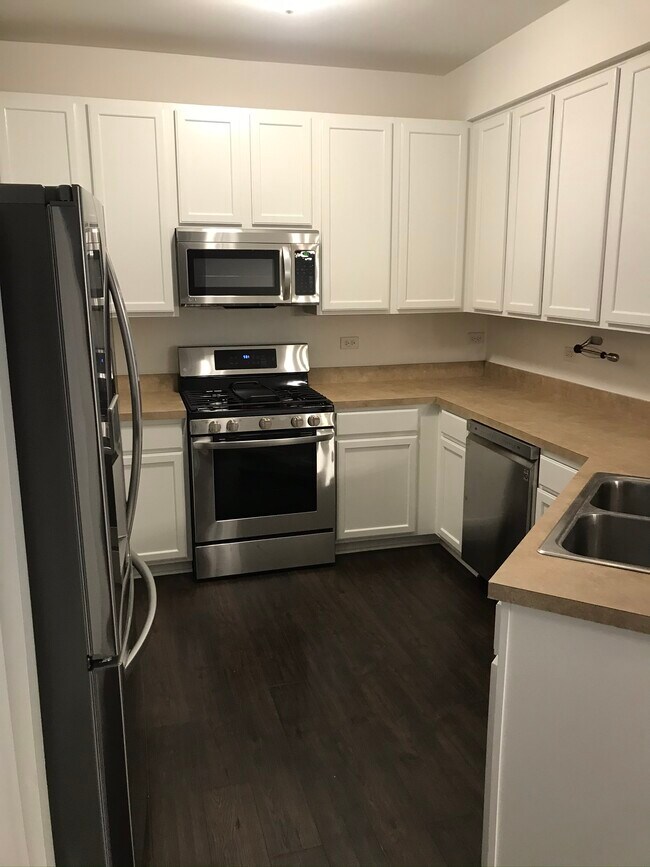 Foto del edificio - 971 Quill Ln