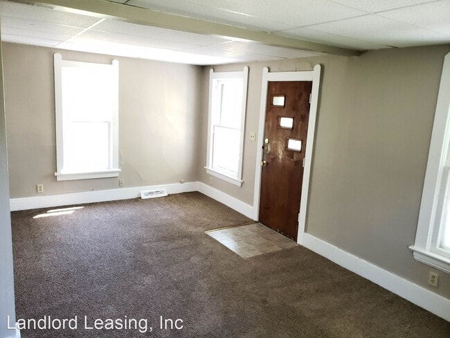 Building Photo - 4 br, 1 bath House - 504 W. 25th Street