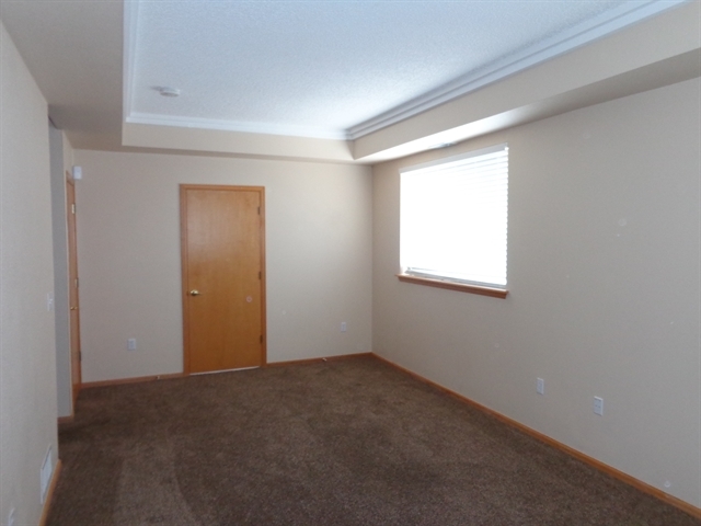 Building Photo - 11077 Needles Ct
