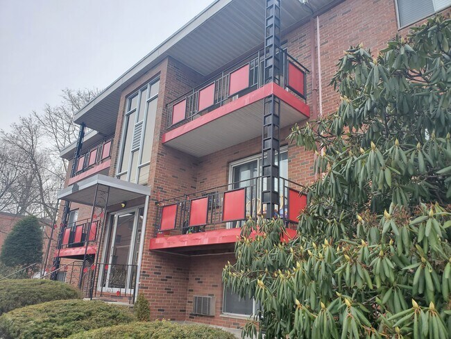 Foto del edificio - 116 Trapelo Rd