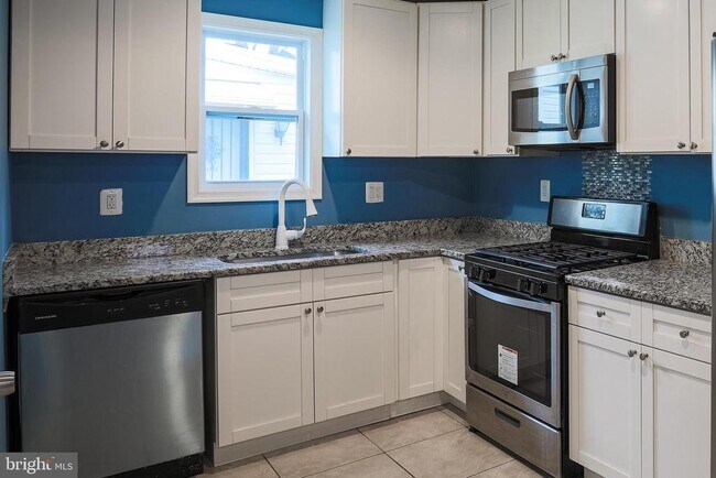 Foto del edificio - 4905 Ridge Ave
