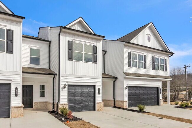 Foto del edificio - New Construction 3BR/2.5BA Townhome with Loft in Downtown Travelers Rest