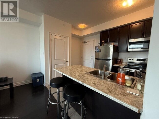 Building Photo - 101 Shoreview Pl
