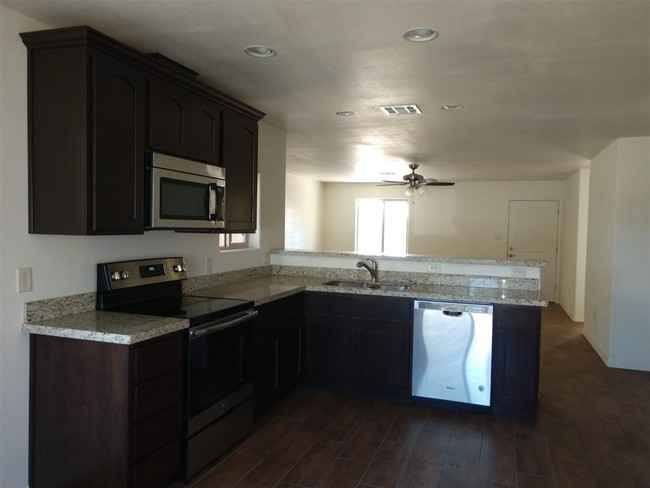 Building Photo - 1547 Monreal Ln
