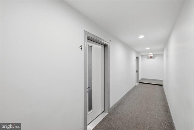 Foto del edificio - 443 Millwood Ave