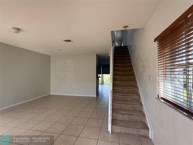 Building Photo - 8227 SW 27th St