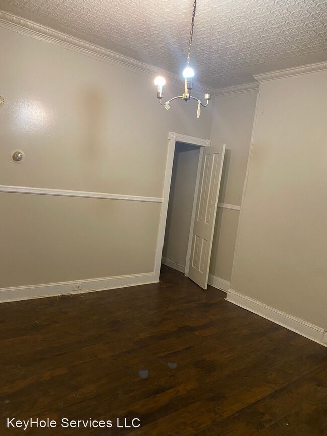 Building Photo - 3 br, 1.5 bath House - 1626 westwood Ave