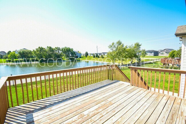 Foto del edificio - Beautiful 4 Bedroom in Waukee