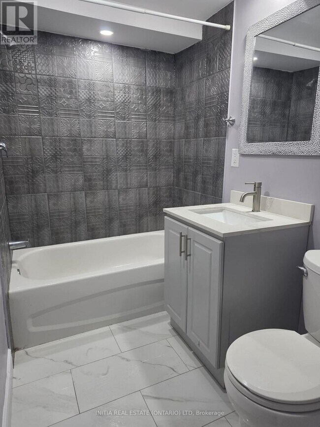 Building Photo - 14 Bingham Rd