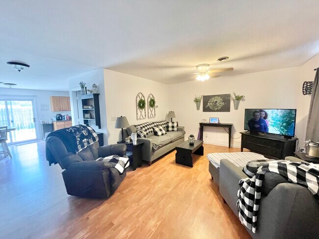 Foto del edificio - 210 Beaver St