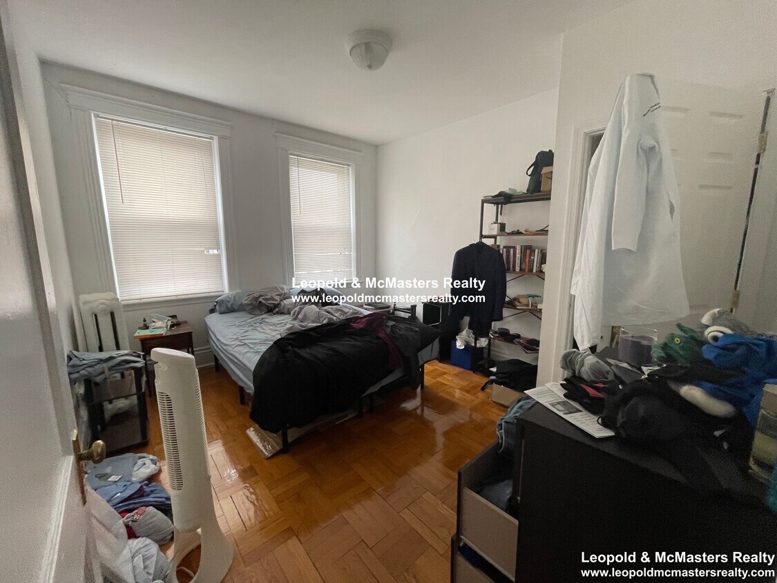 Primary Photo - 48 Queensberry St