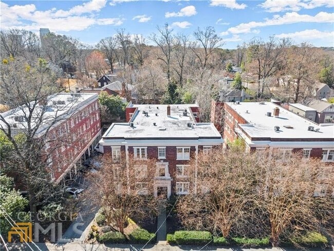 Building Photo - 18 Collier Rd NW