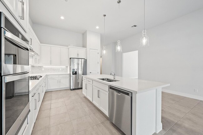 Building Photo - 12541 Nautilus Cir