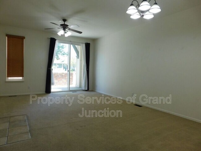 Building Photo - 2485 Fountainhead Blvd