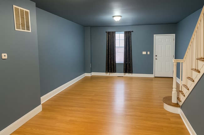 Photo - 2115 Sigel St House