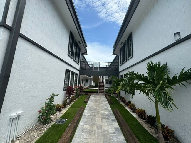 Building Photo - Fillmore Gardens LLC