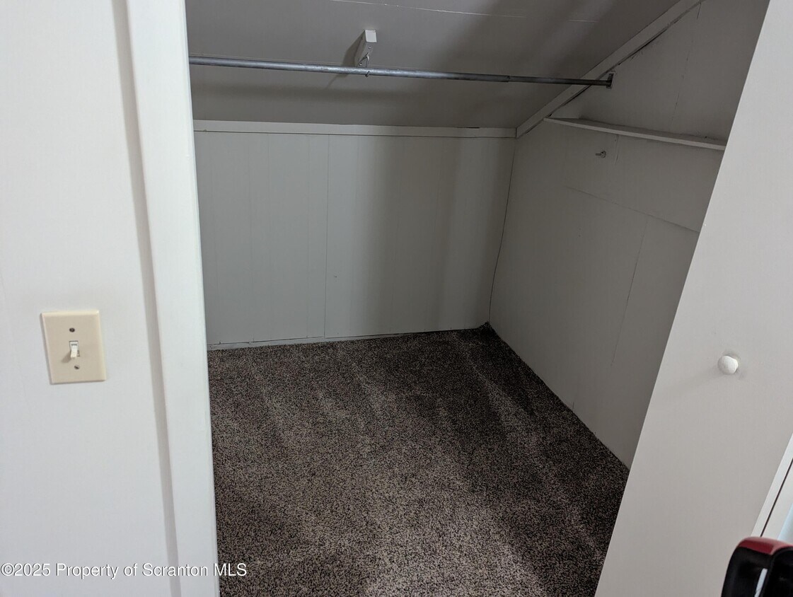 Foto principal - 718 Boulevard Ave