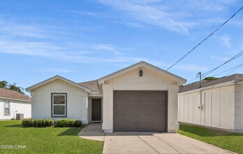Building Photo - 8418 N Lagoon Dr