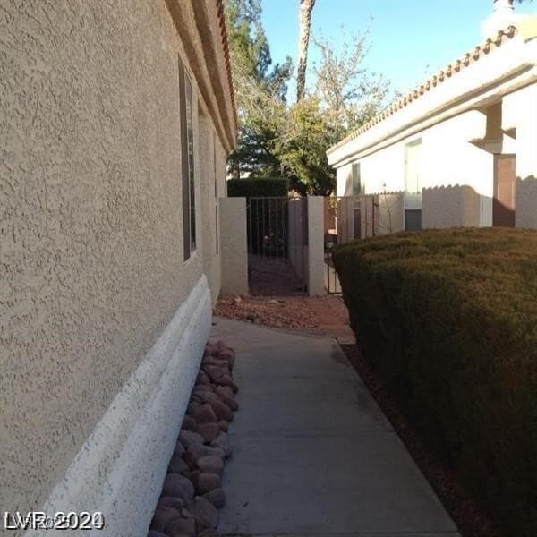 Building Photo - 7758 Vista Sunrise Dr