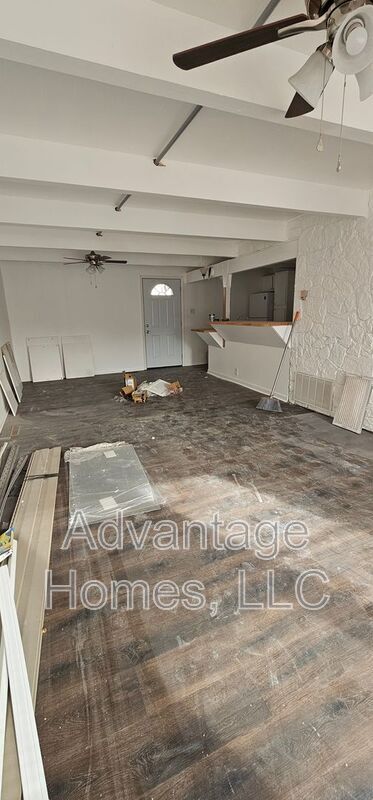 Foto del edificio - 911 N 70th Terrace