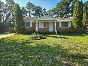 Building Photo - 111 Chloe Dr