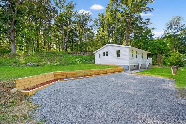 Foto del edificio - 2091 Maple Ave