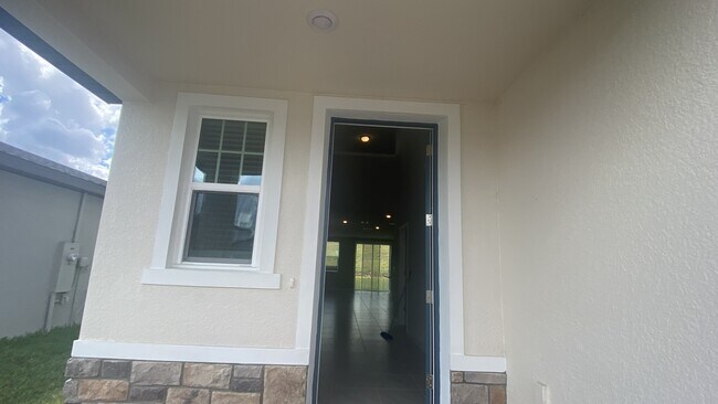 Building Photo - 3146 Bella Vista Dr