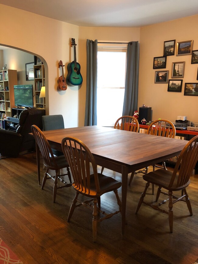Huge dining room fits large table and more - 2429 W Leland Ave