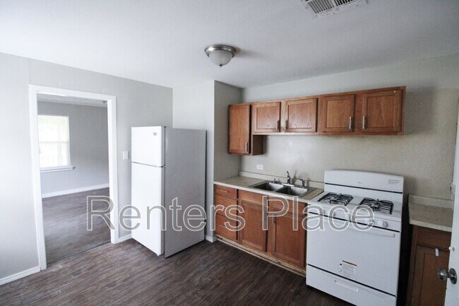 Foto del edificio - 200 E 6th St