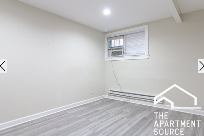 Photo - 726 W Roscoe St Apartment