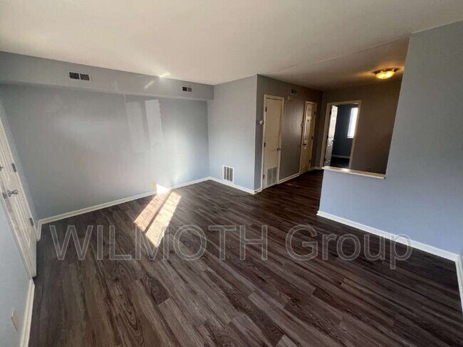 Foto del edificio - 322 N Clark St