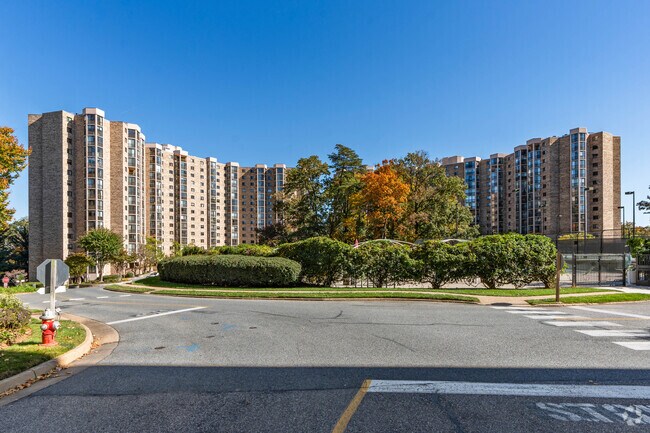 5901 - 5904 Monte Águila Dr - Montebello