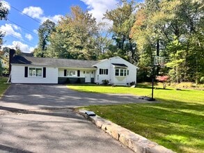 Building Photo - 267 Thunder Hill Dr