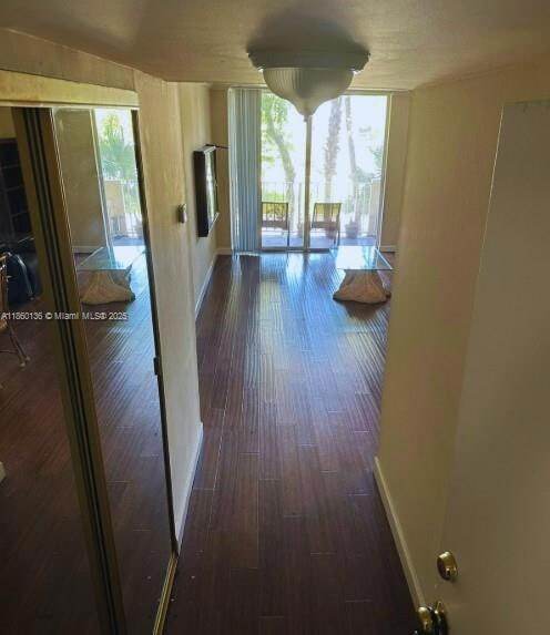 Foto del edificio - 2350 NE 135th St