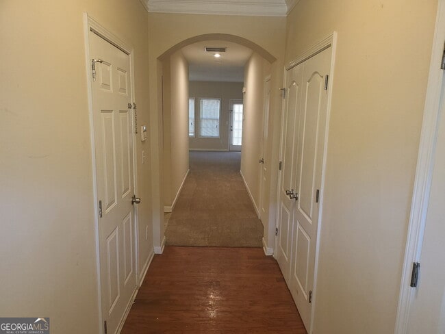 Foto del edificio - 91 Meeting Pl Rd