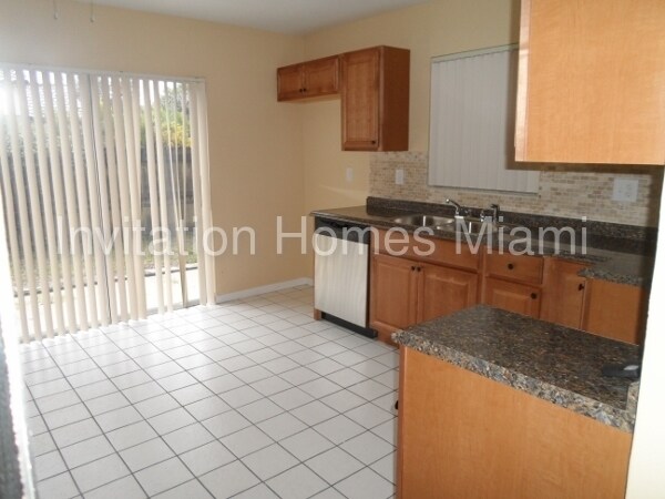 Building Photo - 5090 NW 56th St