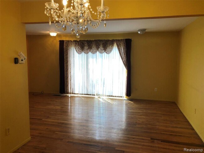 Building Photo - 19609 W 12 Mile Rd