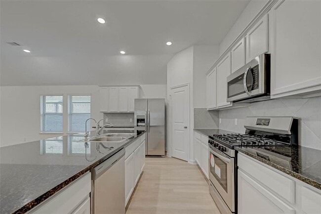 Building Photo - 5503 Whisperwind Ranch Trl
