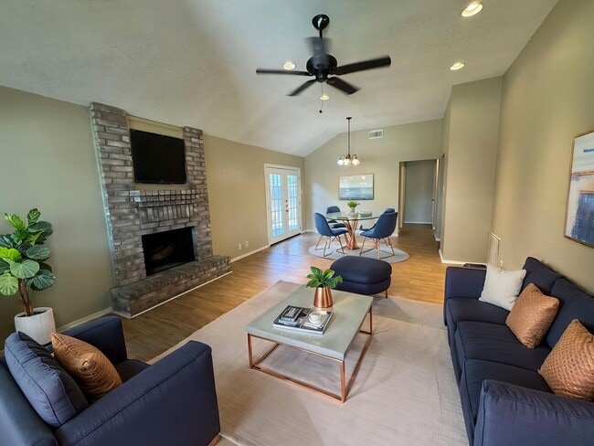Building Photo - 10138 Inridge