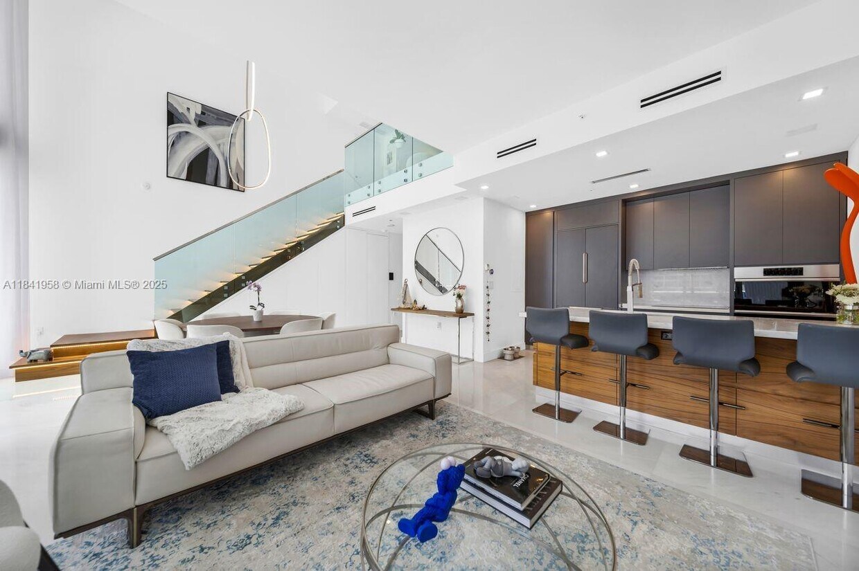 Foto principal - 200 Biscayne Blvd Way