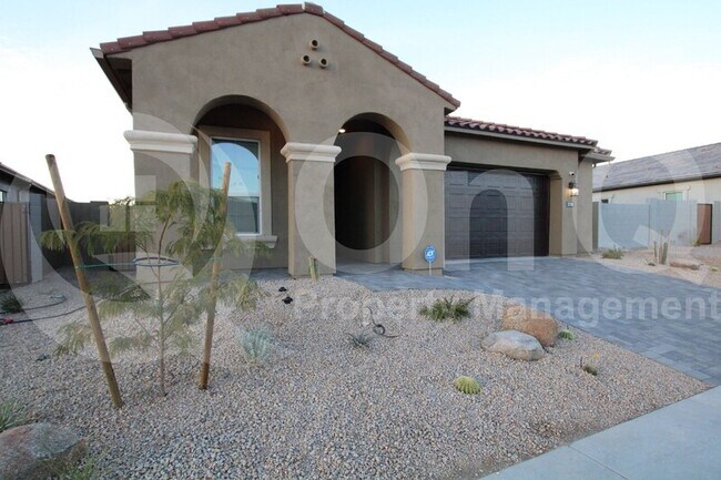 Building Photo - 21718 N 58th St