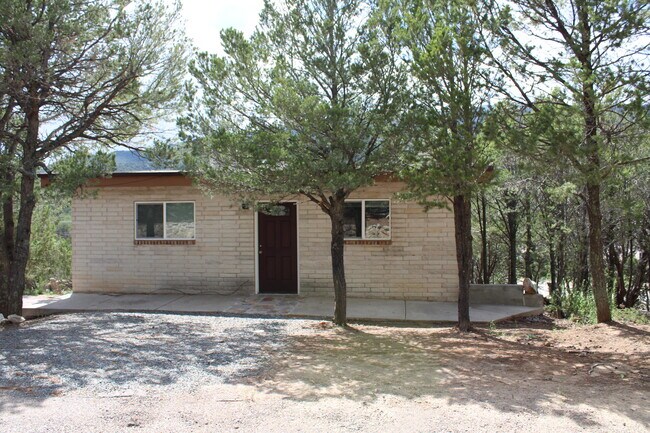 Building Photo - 6 Shasta Ct