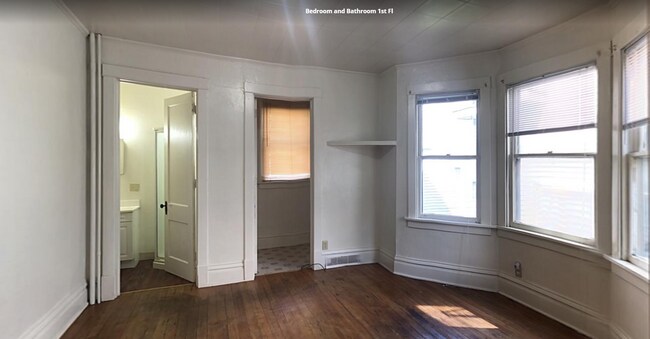 Building Photo - 126 E Davenport St