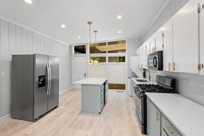 Foto del edificio - 2703 Ashland St